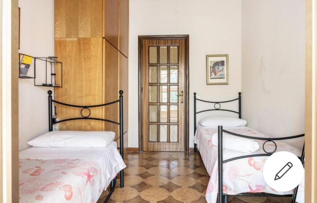 Le Stanze Di Nonna Maria Hotell Palermo Eksteriør bilde